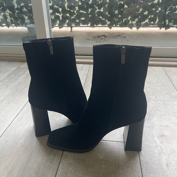 Sam Edelman Ivette Boot Black Suede - Picture 5 of 8
